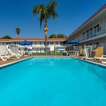 Motel 6-Sepulveda, Ca - Los Angeles - Van Nuys - North Hills